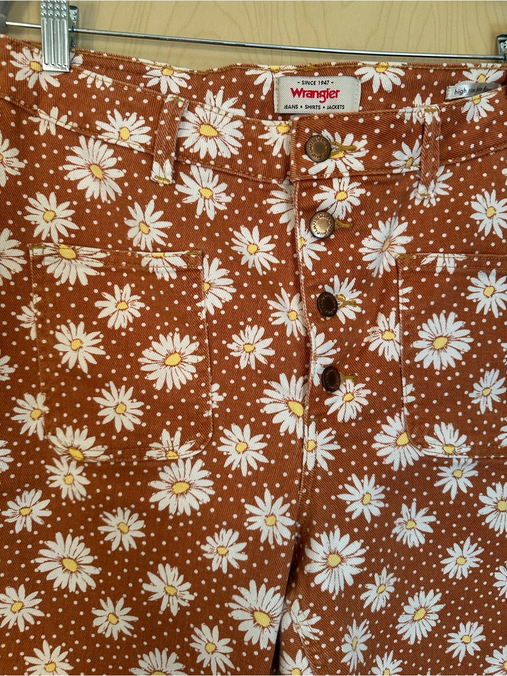 Retro Daisy Print Wrangler Button Fly Sailor Cut Jeans - Picture 3 of 9